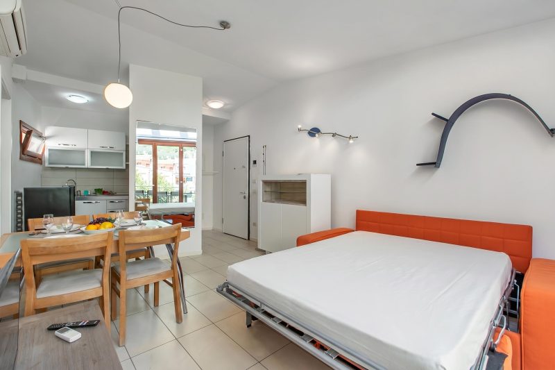 Garda Therme Apartment with Balcony & Mountain Views