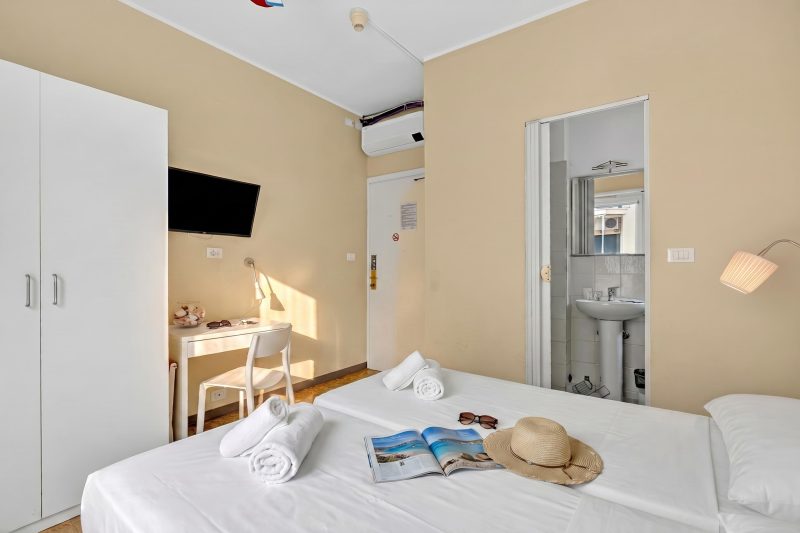 Room With Double Bed With Balcony
