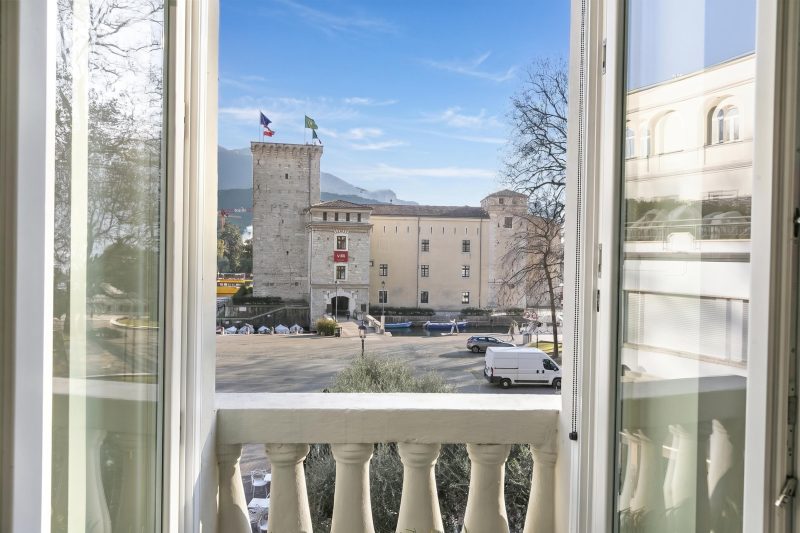 Life & View Luxury Apartment 4