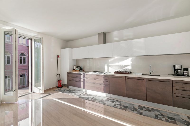 Life & View Luxury Apartment 4