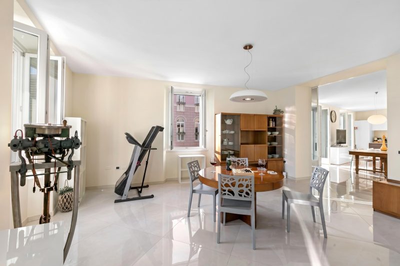 Life & View Luxury Apartment 4
