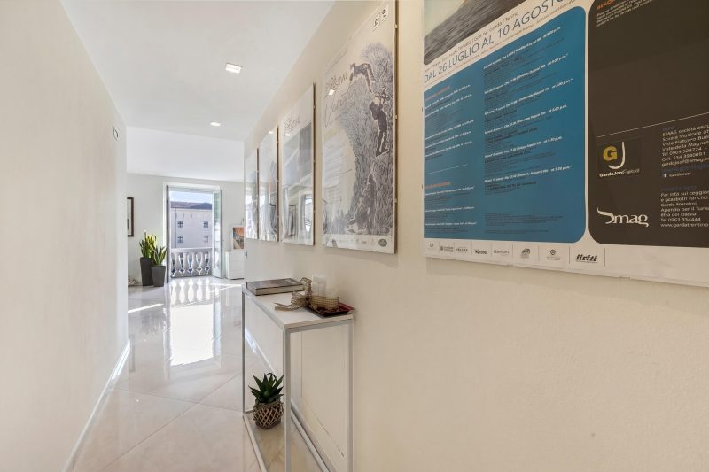 Life & View Luxury Apartment 4