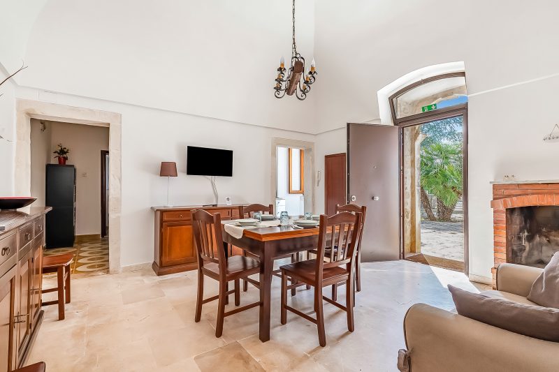 Casolare Di Puglia with private Pool