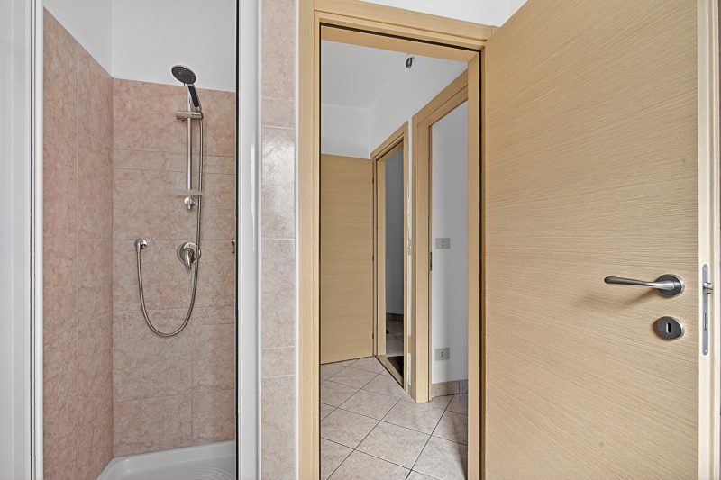 Lagotissimo 17 - Apartment with Balcony View and Pool