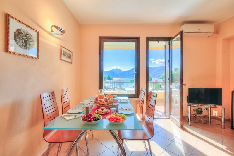 Appartamento Lake View Laveno 1BR, Sleeps 4