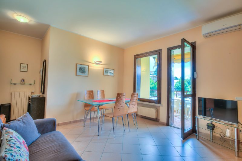 Appartamento Lake View Laveno 1BR, Sleeps 4