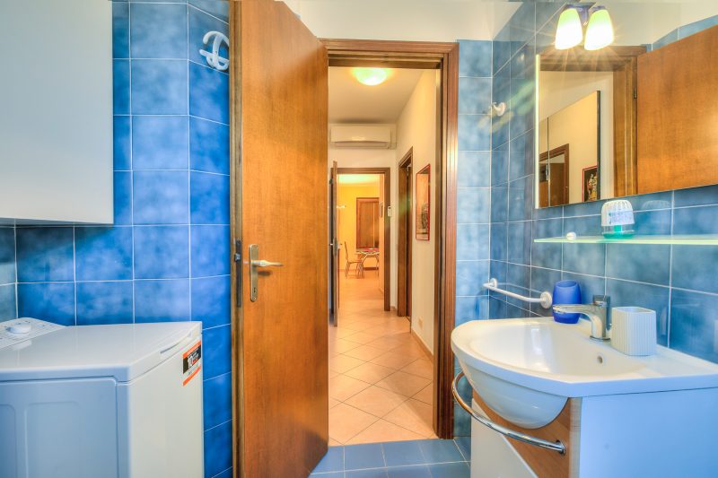 Appartamento Lake View Laveno 1BR, Sleeps 4