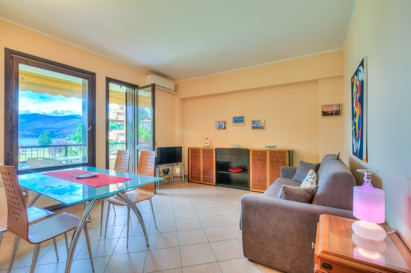 Appartamento Lake View Laveno 1BR, Sleeps 4