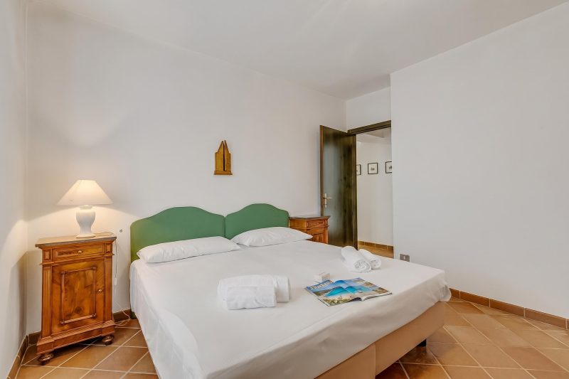 Apt. Annamaria: Family-Friendly 2BR Central Base for Trips