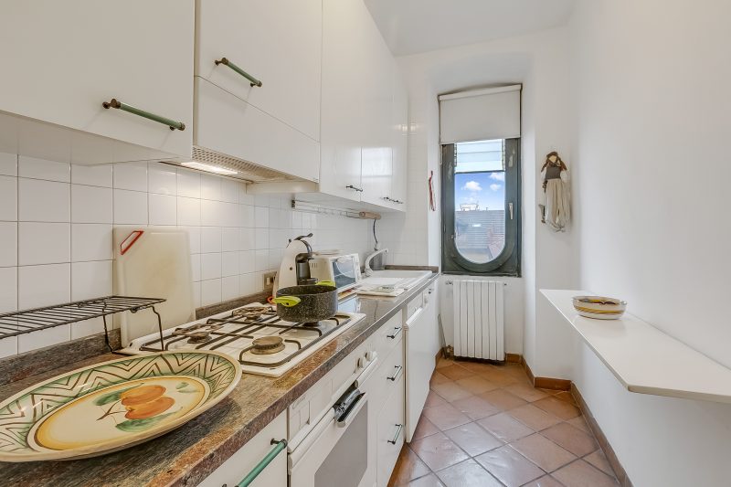 Apt. Annamaria: Family-Friendly 2BR Central Base for Trips