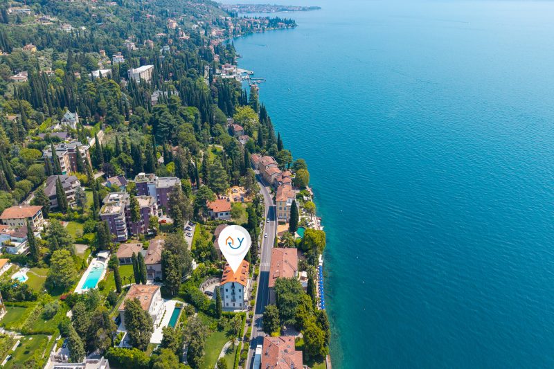 Kamy Home | Steps to the Lake & Free Park