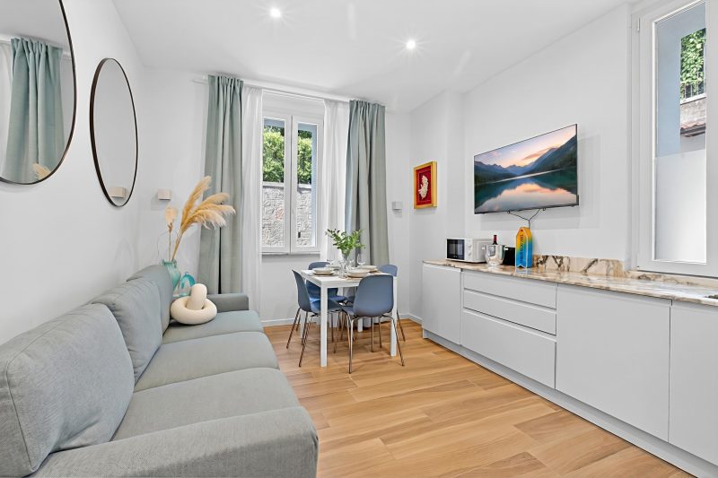 Kamy Home | Steps to the Lake & Free Park