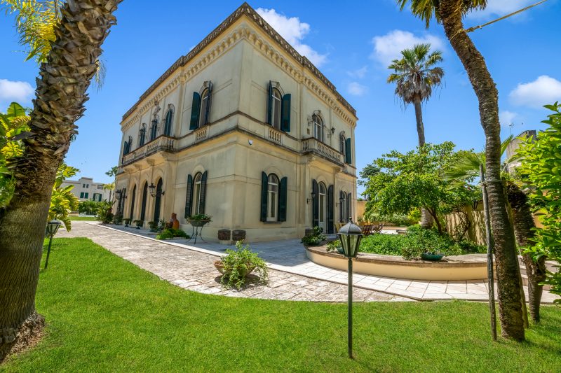 Villa Ciardo with Private Pool in Salento