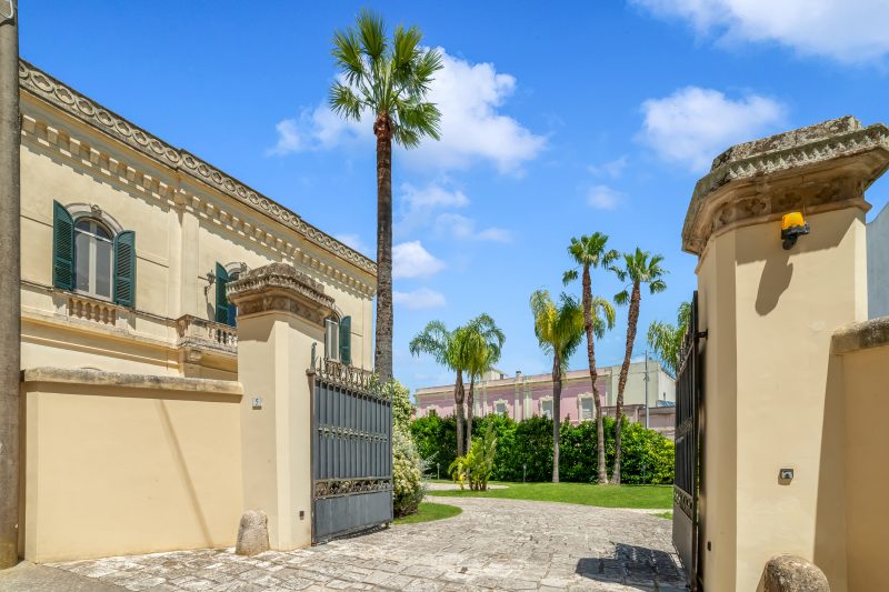 Villa Ciardo with Private Pool in Salento