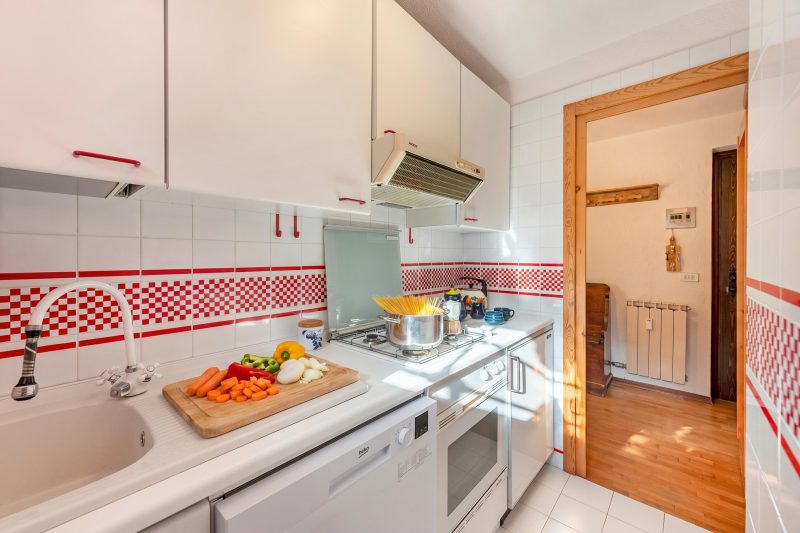 Family Apartment Steps From Ski Lifts
