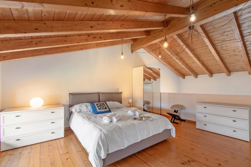 Cozy Ispra Residence with Terrace, near Beach (Sleeps 3)Air-Con
