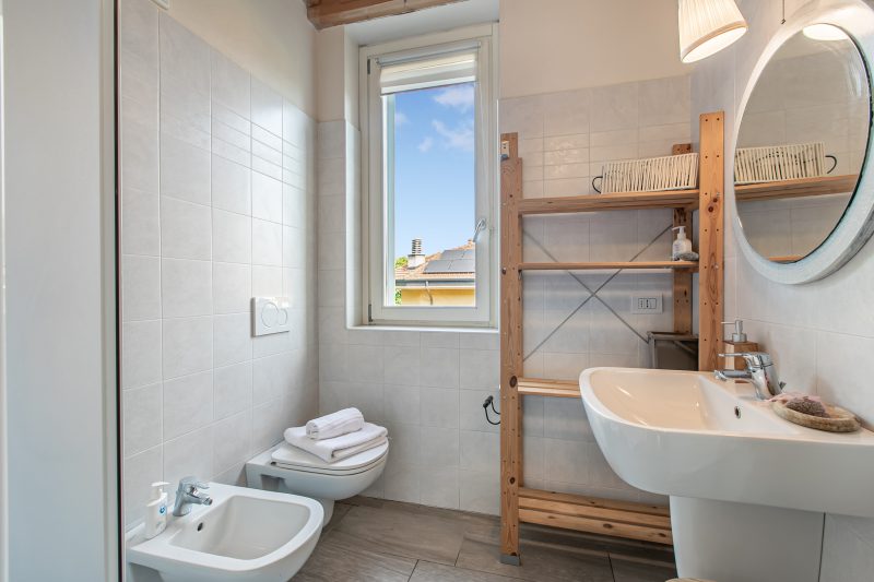 Cozy Ispra Residence with Terrace, near Beach (Sleeps 3)Air-Con