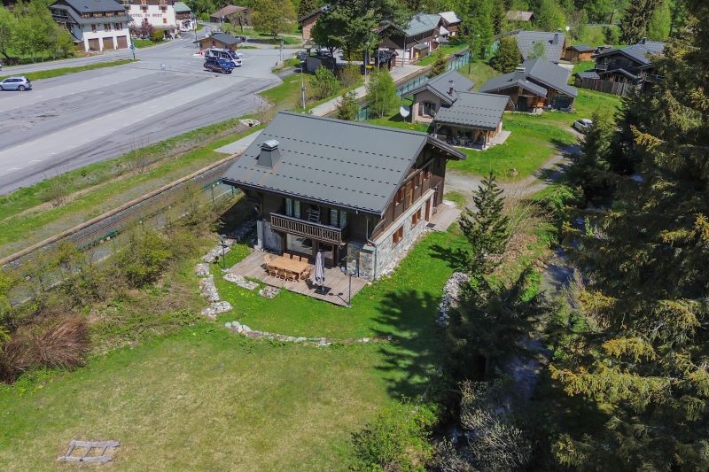 Chalet Montet Forest River Garden Lodge
