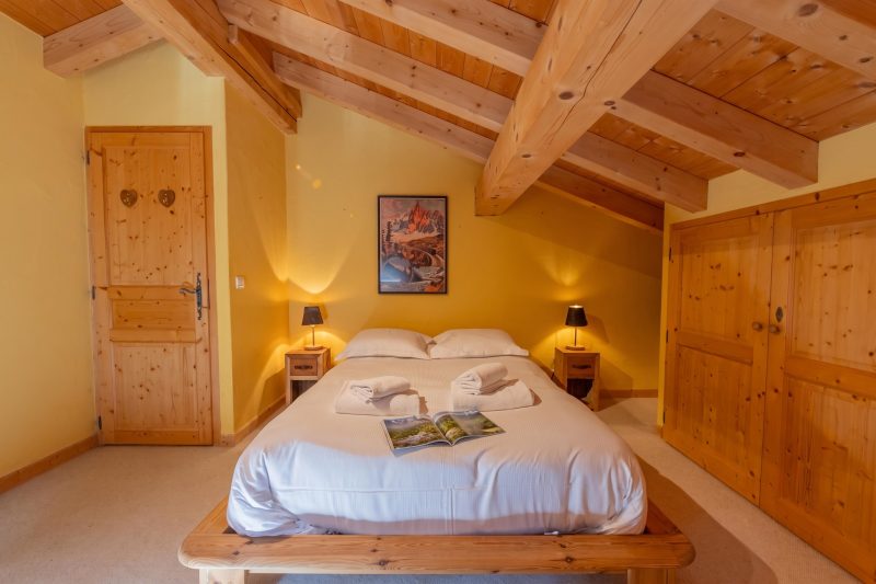 Chalet Montet Forest River Garden Lodge