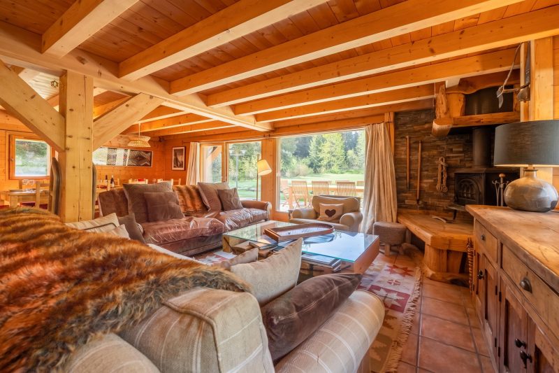 Chalet Montet Forest River Garden Lodge