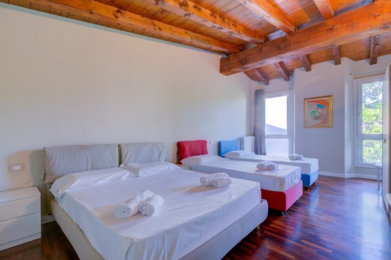 Paul | Spacious Central Apart & Garage
