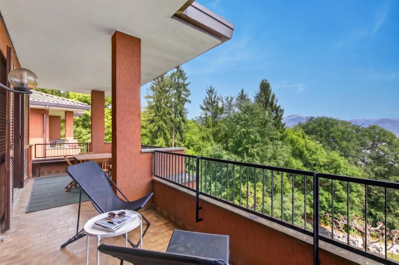 Riflessi Di Luce: Lake Maggiore View Balcony Stresa