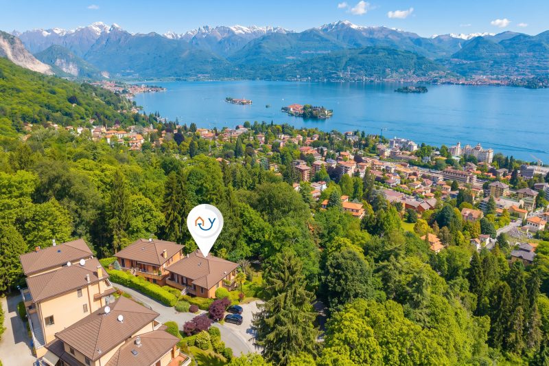 Riflessi Di Luce: Lake Maggiore View Balcony Stresa