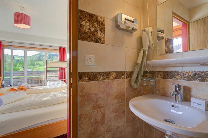 Hotel Relais Alpin Family Room & Balcony7 140