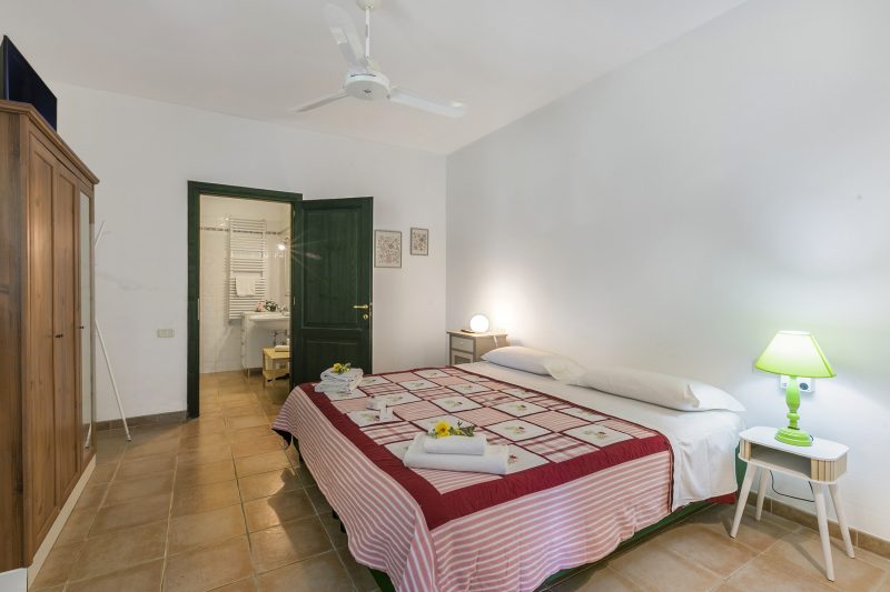 Relaxing Family Villa Roses Shared Pool 6