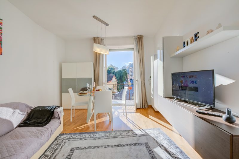 Dolce Orizzonte: 2 Balconies, 50 meters from the Lake Maggiore
