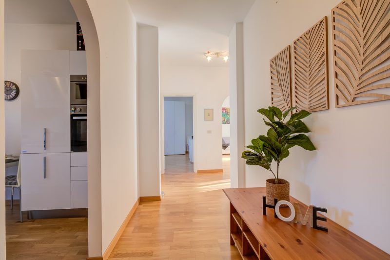 Dolce Orizzonte: 2 Balconies, 50 meters from the Lake Maggiore