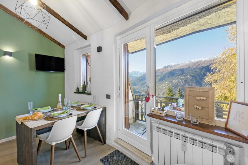 La Chicchetta Balcony & Mountain Views