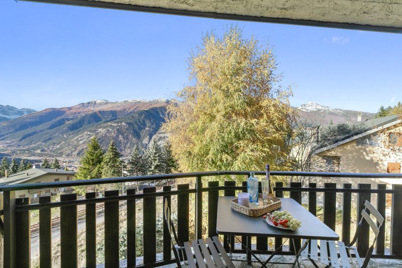 La Chicchetta Balcony & Mountain Views