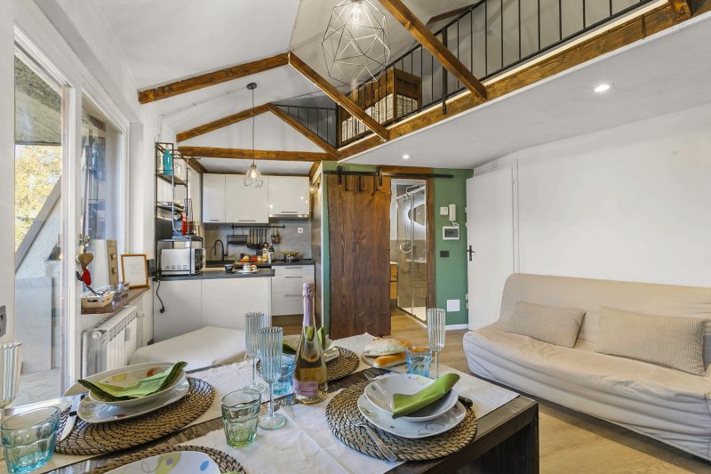 La Chicchetta Balcony & Mountain Views