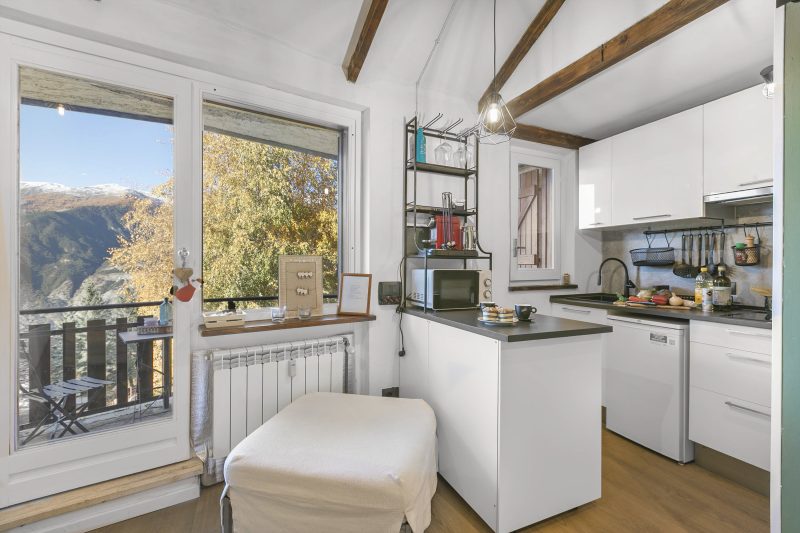 La Chicchetta Balcony & Mountain Views