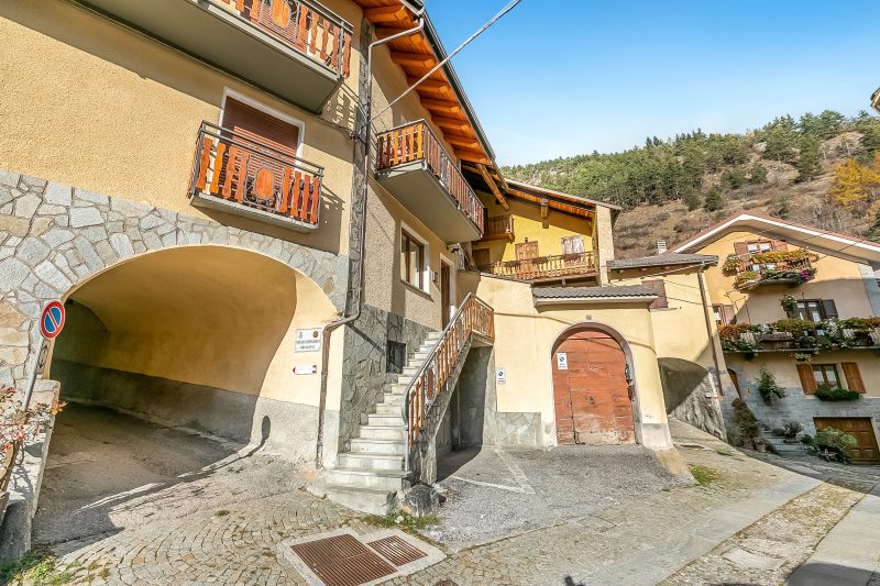 La Casa dei Nonni for 4 in Salbertrand