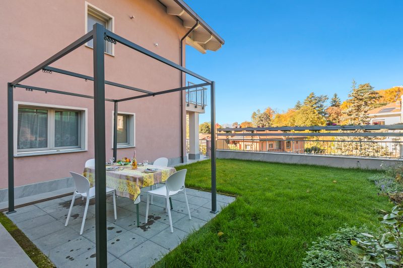 Appartamento Ciclamino with Garden and Parking
