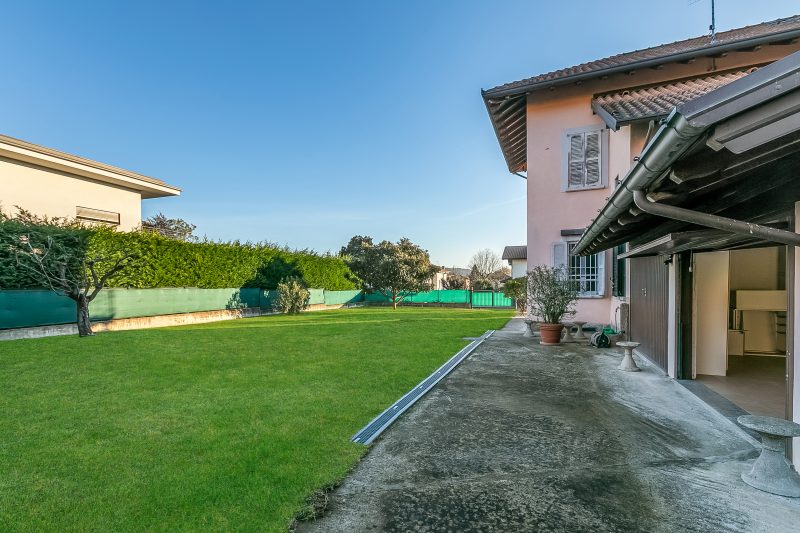 Villino Maria Private Garden & Relax near Lake Maggiore