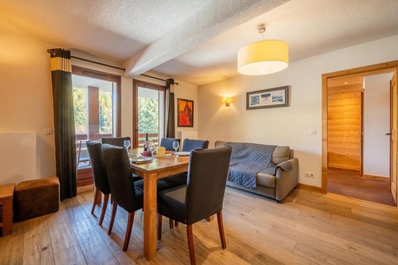 l'Ours Bleu C21 Ski-In at Vallorcine| Shared Pool, Gym & Wellness