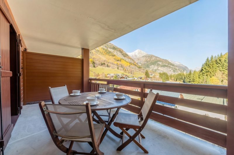 l'Ours Bleu C21 Ski-In at Vallorcine| Shared Pool, Gym & Wellness
