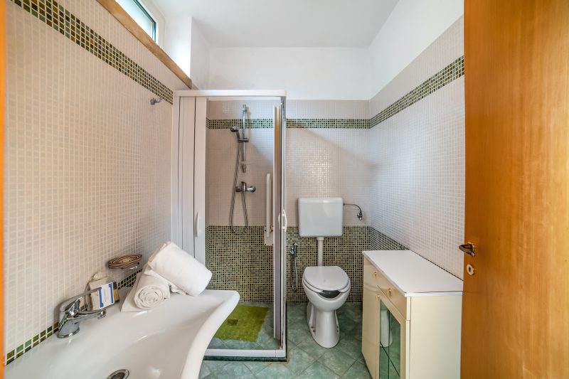 Apartment Civico 32 - Gardens & Shared Pool