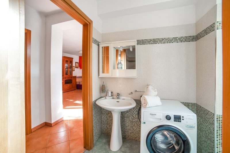 Apartment Civico 32 - Gardens & Shared Pool