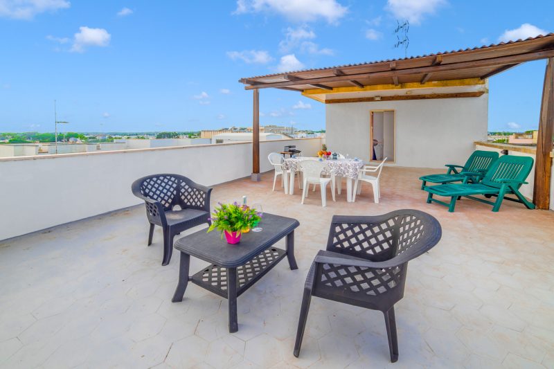 Sunny Sea-View Terrace in Torre dell’Orso