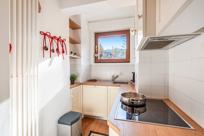 Charming Apartment Close to Cableway