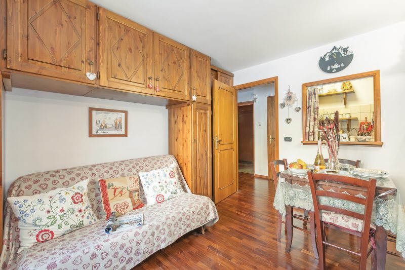 Sestriere Panorama with Ski Storage for 4