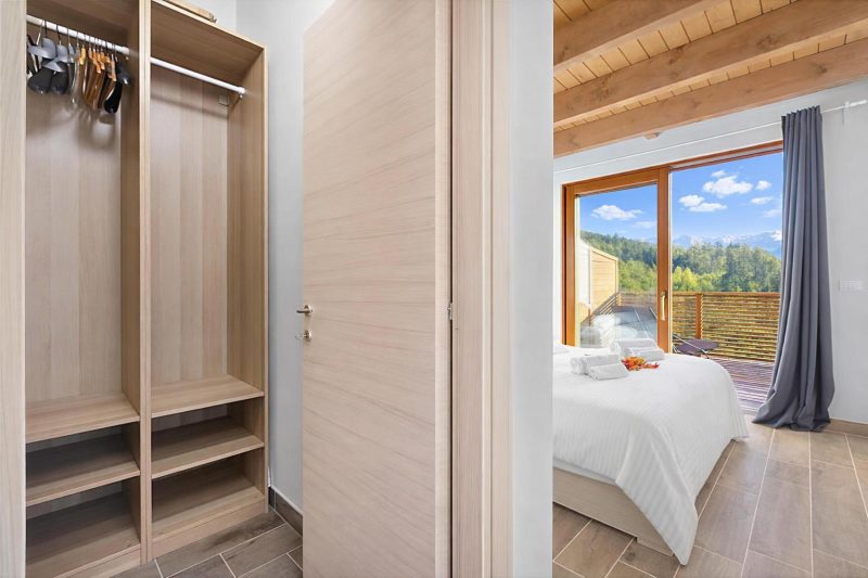 Tana Delle Volpi Alpine Apt for 6