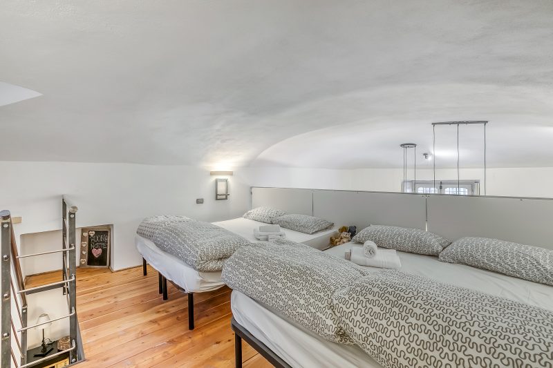 Le Bon Bon Rose Alpine Retreat for 4