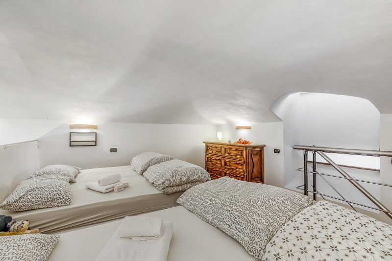 Le Bon Bon Rose Alpine Retreat for 4