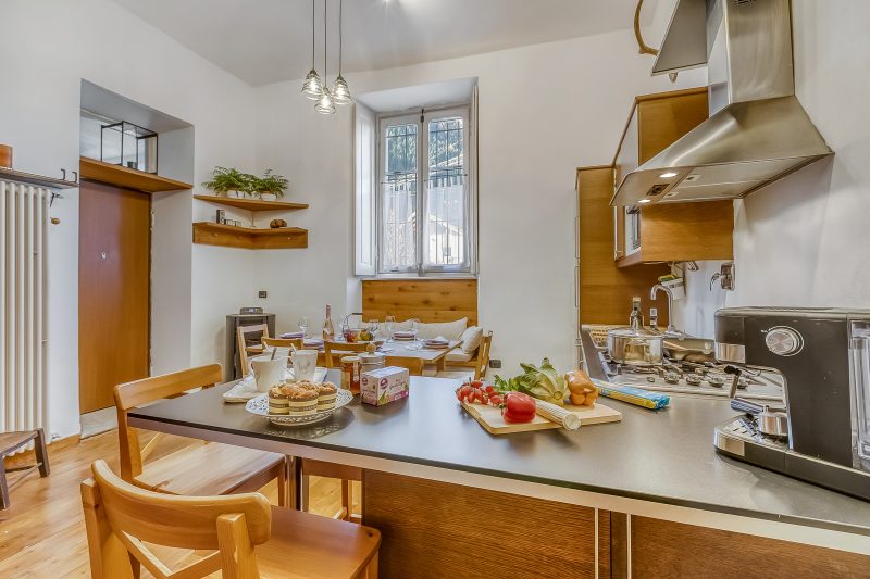 Le Bon Bon Rose Alpine Retreat for 4
