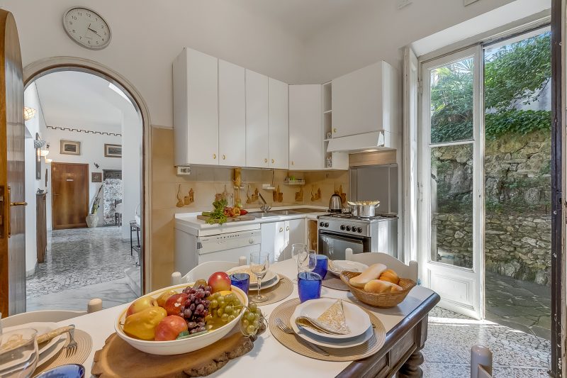 Villa Incanto Sul Lago: Lakefront, Garden & Balconies (Sleeps 7)